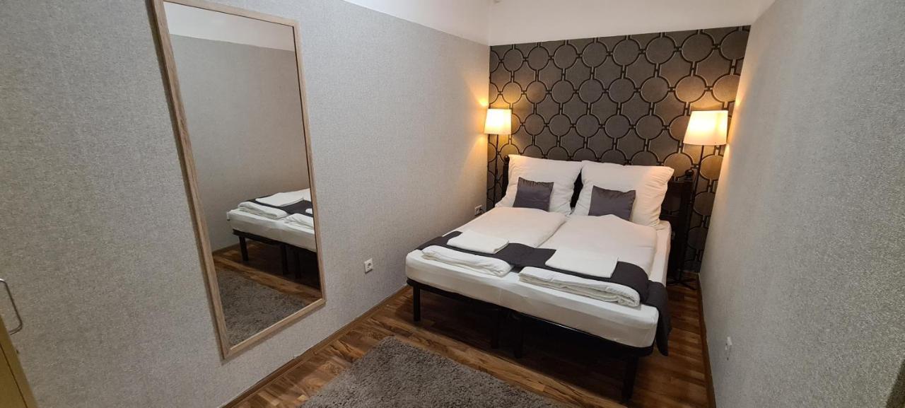 Elegant Apartment In The Hearth Of بودابست المظهر الخارجي الصورة